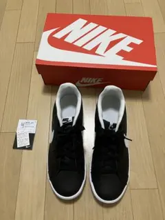 NIKE コートロイヤル