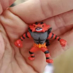 ポケモン　アニメ　ミニフィギュア　ガオガエン