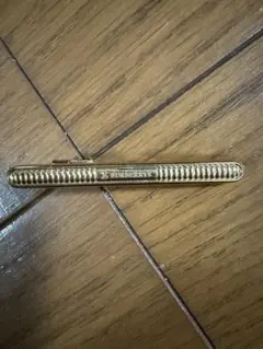 Burberry's ゴールド ネクタイピン