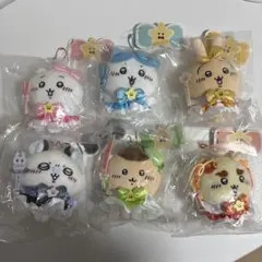 ちいかわ 配達員さんなマスコット 8種 ノベルティ バッジ ハチワレ