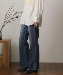 センタープレスフレアデニム