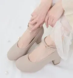 マジェスティックレゴン　ふかふかクッションパンプス　グレイッシュベージュのサムネイル