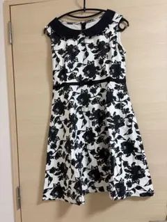Eprouve 花柄 ノースリーブワンピース 丸襟のサムネイル
