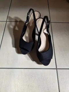 R&E　REZOY M　9cmヒール　サンダル