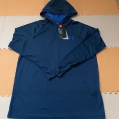 アンダーアーマー  パーカー 紺色  新品未使用品