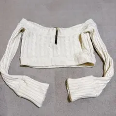 美品 d.i.a ダイヤ オフショルダー ケーブル ニット ホワイト 短丈