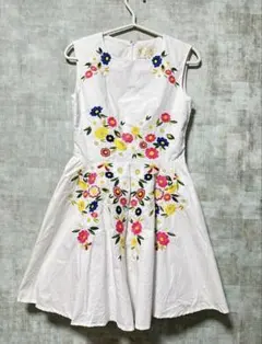 Chesty ワンピース　花柄