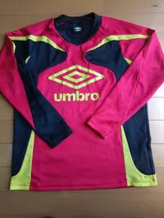 umbro 長袖カットソー 150 赤/黒/黄
