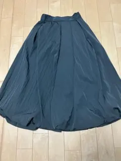 Thevon セヴォン 深緑　ロング フレアスカートのサムネイル