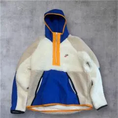 Nike ハーフジップジャケット フード付き