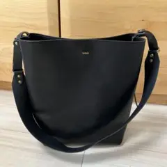 lona elle ブラック