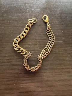 フレッドペリー ローレル 月桂樹 ペンダント ゴールド 新品 本物