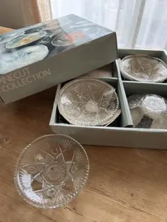 昭和レトロ 氷鉢 プレスが綺麗な　カメイガラス 7個セット フルーツボウル 小鉢