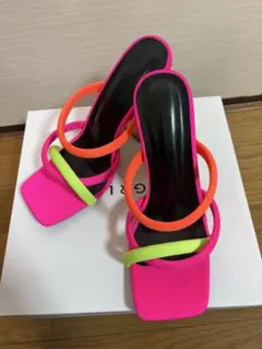 カラフルストラップサンダル