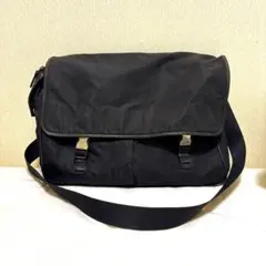 2025年最新】プラダ メッセンジャーの人気アイテム - メルカリ