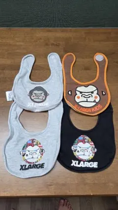 XLARGE スタイ・よだれかけ 4枚セット
