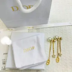 DIOR パール ロングピアス　星型チャーム