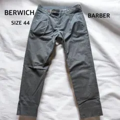 美品 ベルウィッチ BARBER ツータックスラックス 44 ベージュ チノパンのサムネイル