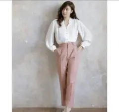 イング　センタープレステーパードパンツ