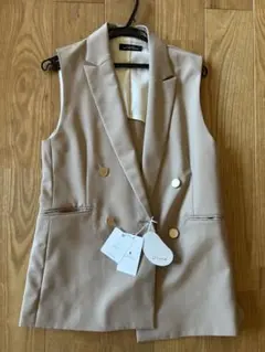 ベージュ ダブルブレスト ノースリーブ ベスト