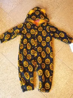 新品　カボチャ柄　長袖ロンパース