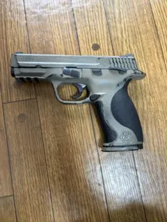 東京マルイ M&P 9 ガスブローバックガン スペアマガジン付き - メルカリ
