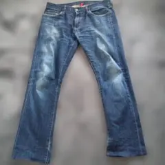 UNIQLO　ジーンズ　W32 82センチストレートデニム 　S001
