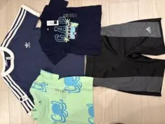 キッズ服セット Tシャツ、ショートパンツ、靴のサムネイル