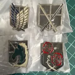 進撃の巨人 メタルピンバッジ 4個セット