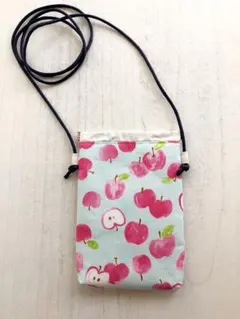 リンゴ柄　スマホショルダーポーチ　バネポーチ
