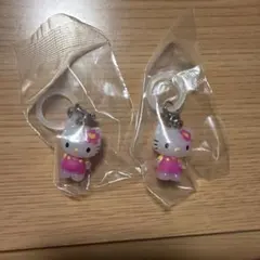 ハローキティ めじるしアクセサリー　カプセルトイ 2個セット