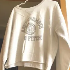 Abercrombie and Fitch ホワイト Vネック スウェット