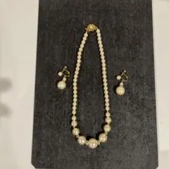 パールビーズ ネックレスとイヤリングセット