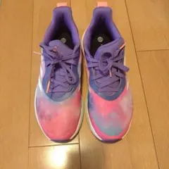 adidas スニーカー GY0829 24.0cmのサムネイル
