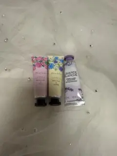 ハンドクリーム ロクシタン　フルールラフェ