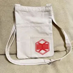 裸の少年　美少年　サコッシュ