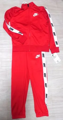 NIKE レッド ジャージ 120〜130センチ
