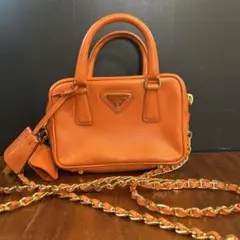 PRADA オレンジ サフィアーノレザー ショルダーミニバッグ
