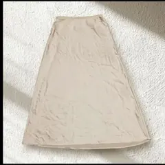 【ユニクロ】サテンスカート S ナチュラル ロングスカート 光沢