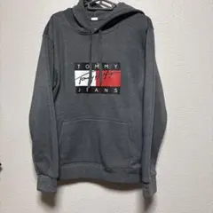TOMMY JEANS グレー フード付きパーカー