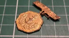 美品】特別愛国婦人会 会員証 徽章 記章 別 - メルカリ