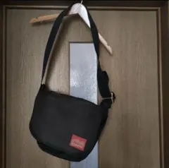 Manhattan Portage ブラックショルダーバッグのサムネイル