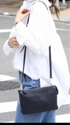 katsu様専用ヴィータフェリーチェ(aroco)牛革ショルダーバッグ黒