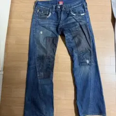 True Religion ダメージ加工デニムパンツ