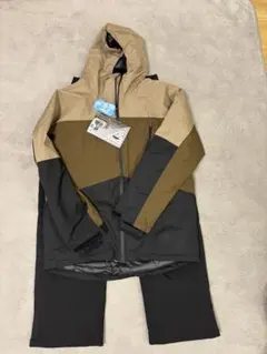 【新品】ワークマン　スキーウェア　LLサイズ　上のみ新品のサムネイル