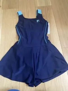 【新品未使用タグ付き】FILA 140 ワンピース型水着　女の子