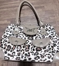 ヒョウ柄バッグ