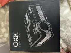 QKK 小型プロジェクター 本体 ブラック - メルカリ