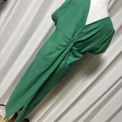 美品【Vita Felice 】ロングワンピース グリーン バックデザイン