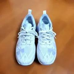 UNDER ARMOUR ホワイトメッシュスニーカー　 アンダーアーマーのサムネイル